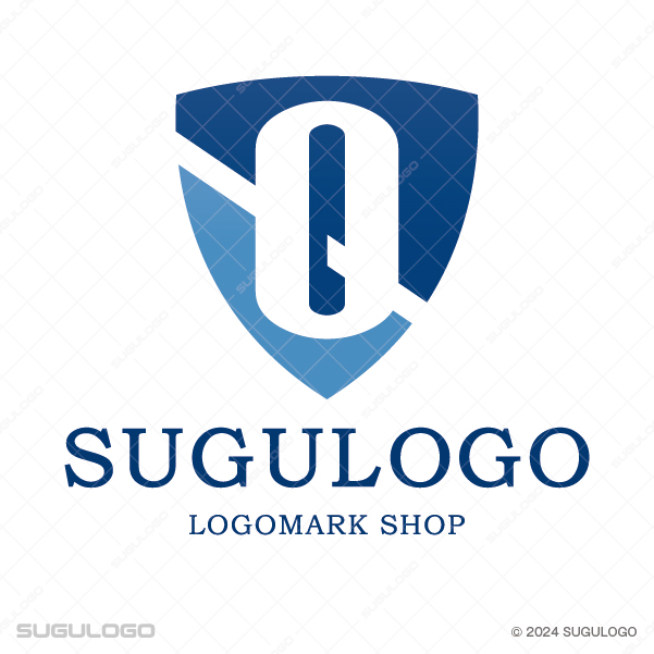 盾の中に、太く力強い英字Qが配置されたエンブレム。信頼と品質を象徴する、格式高いロゴデザイン。